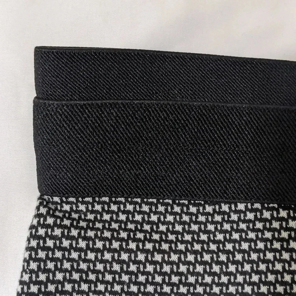 BCBGMaxAzria Pencil Skirt, Color Black/White Size XS